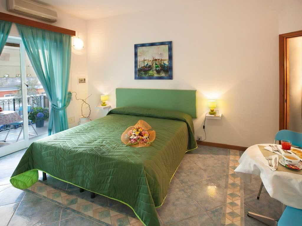 La Brezza B&B Ischia Room photo